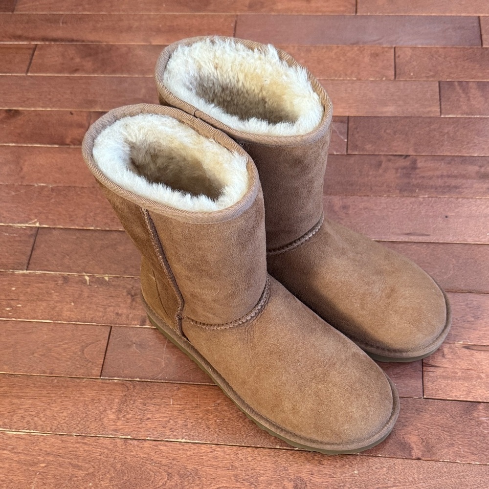 UGG Classic Brown Shearling Boots